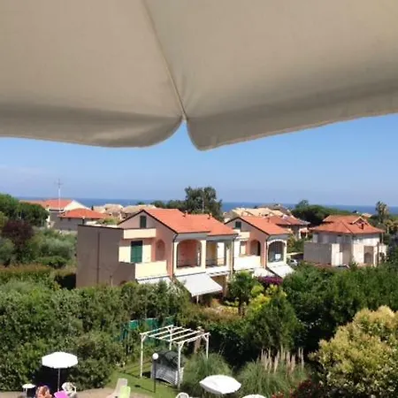 Pool & Garden 3* Loano