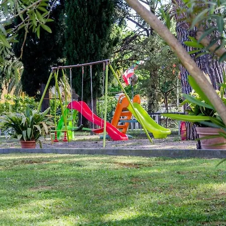 Pool & Garden شقة فندقية لوانو