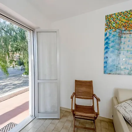 Pool & Garden מלון דירות