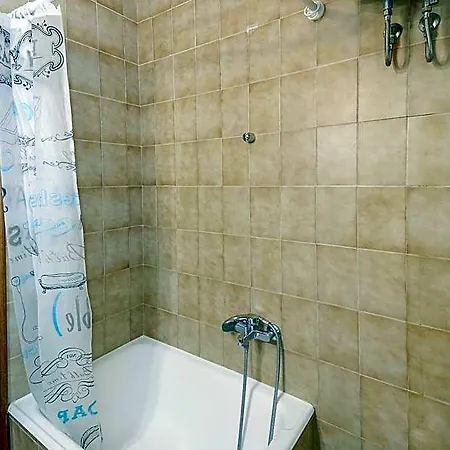 Pool & Garden לואנו
