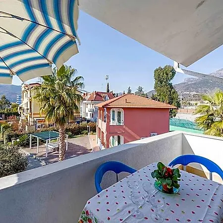Pool & Garden 3*