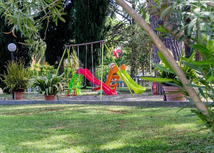 Pool & Garden Lejlighedshotel Loano