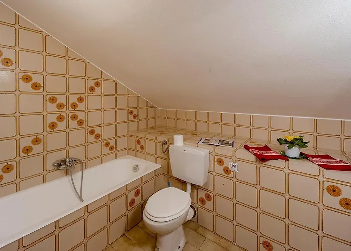 Pool & Garden شقة فندقية