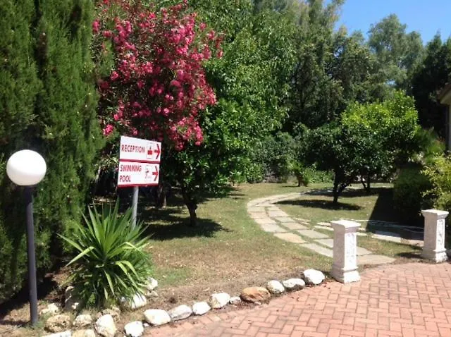 Pool & Garden Lejlighedshotel